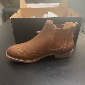 Hush puppies size 9 wide Chelsea boot
